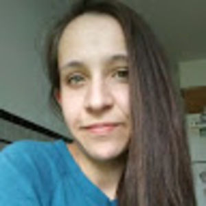 Meet your Posher, Carissa